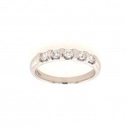 Pre Owned Platinum 5 Stone Diamond Ring ZX439